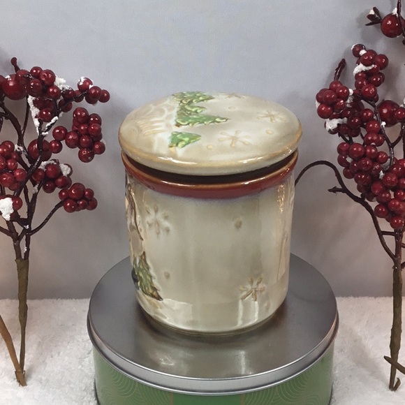 🇺🇸🇺🇸 “SMALL FESTIVE CANISTER” 🇺🇸🇺🇸 - Picture 7 of 9